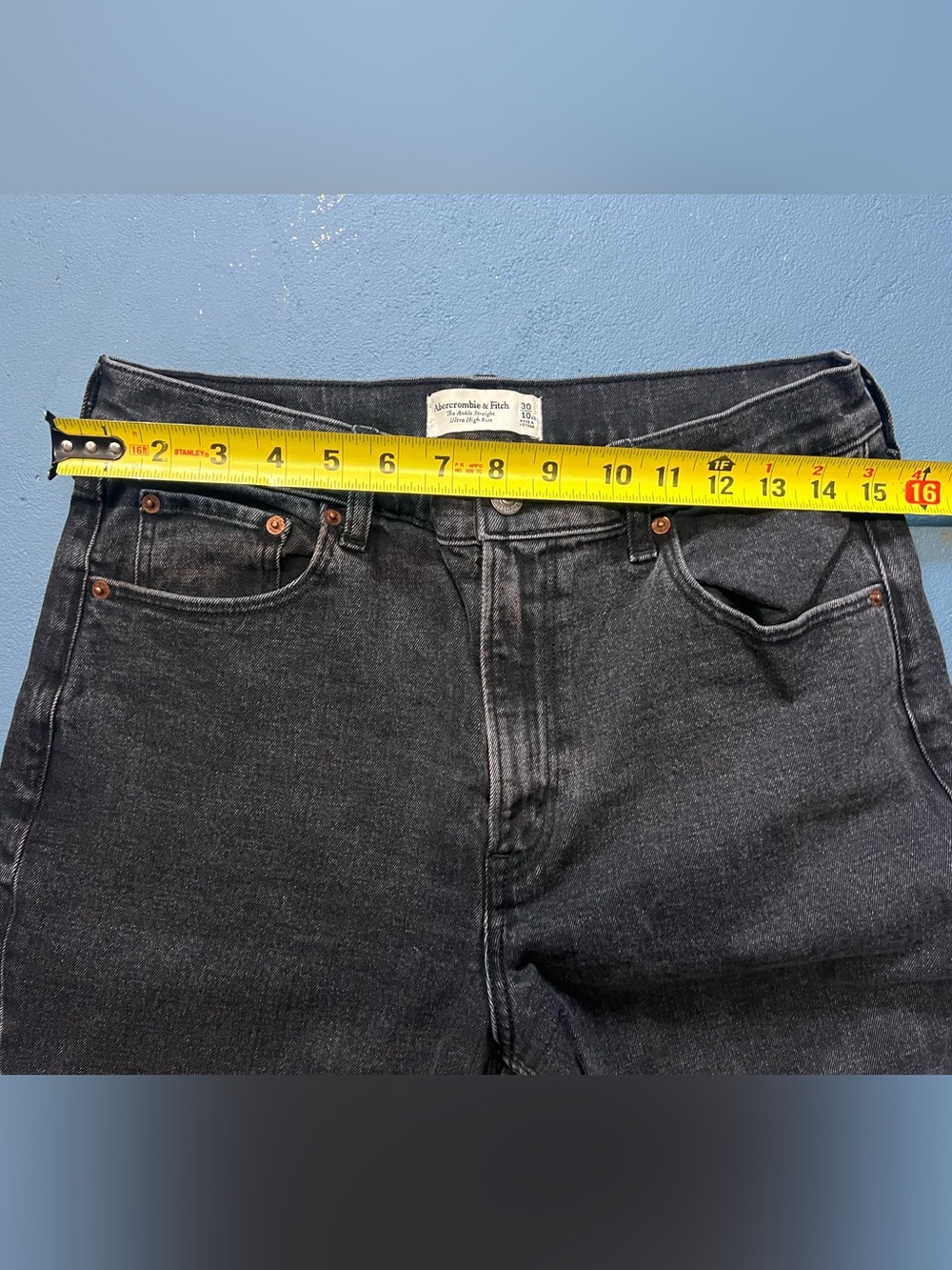 Abercrombie & Fitch Women's Ultra High Rise Ankle Straight Black Jeans XSHORT - Picture 6 of 6